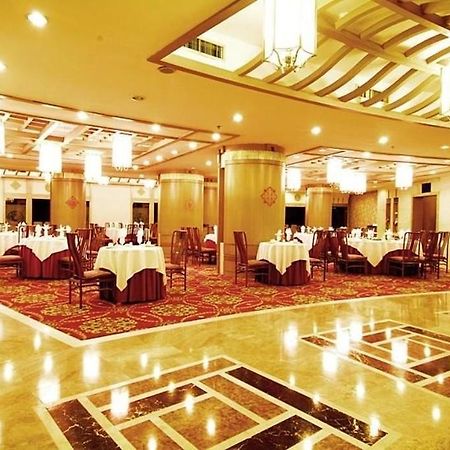 فندق Crown ووهان المظهر الخارجي الصورة